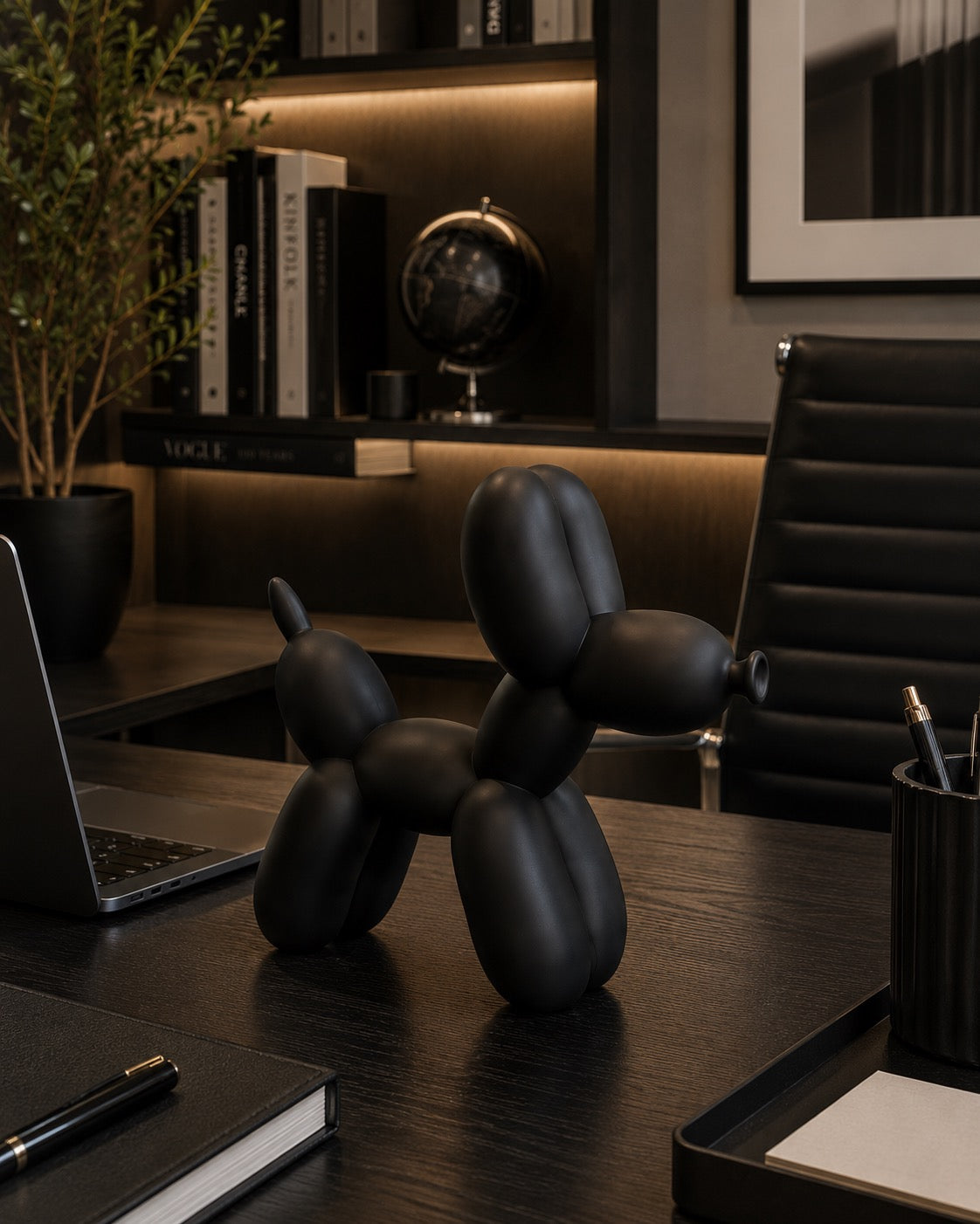 Balloon Dog Decorative Sculpture
